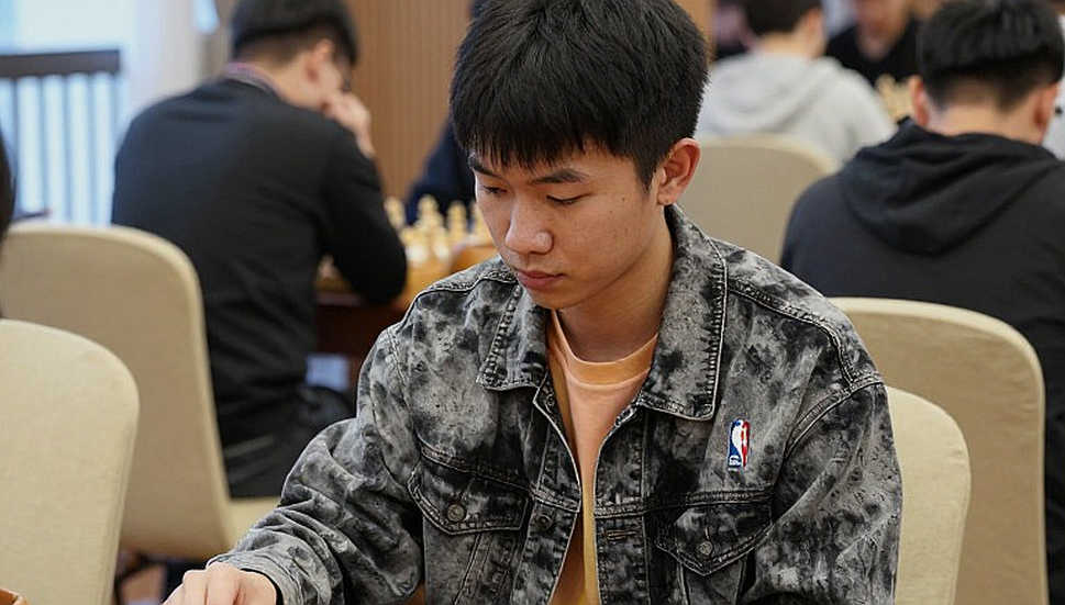 प्राग की चालें, सितंबर की खिड़की: ChessBase Magazine #225 ओपनिंग ट्रेंड नहीं, इतिहास बेच रहा है